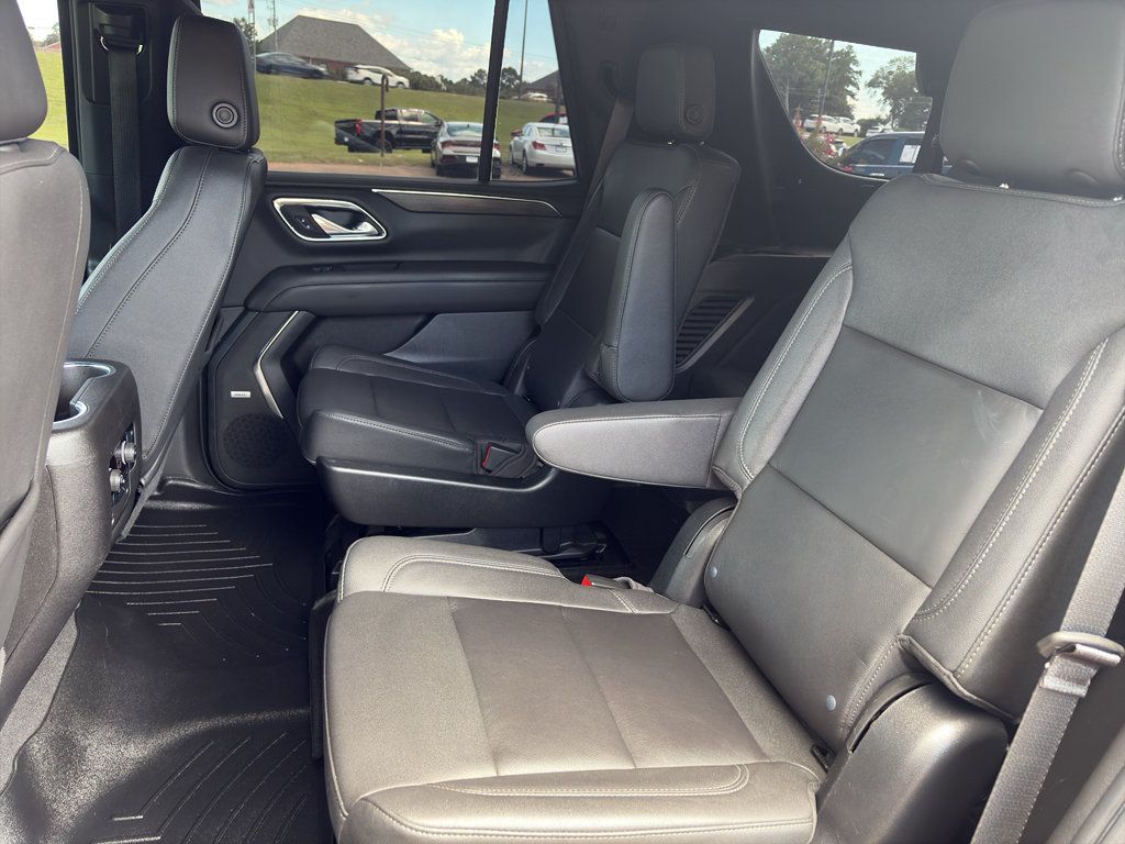 Used 2023 Chevrolet Tahoe Z71 w/ Luxury Package AWD/4WD image 22
