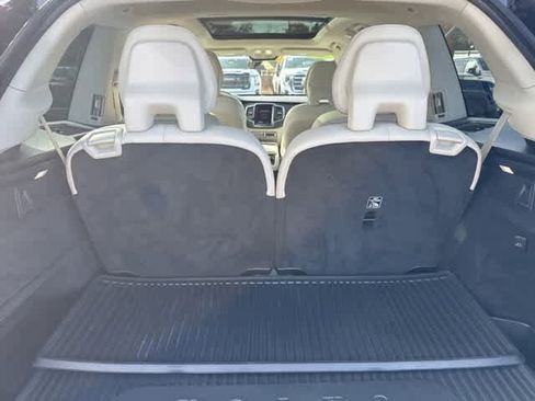 Used 2023 Volvo XC90 B6 Plus w/ Protection Package image 12