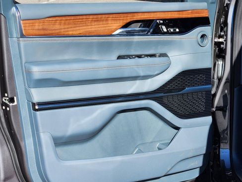 New 2024 Jeep Grand Wagoneer Series III w/ Rear Seat Video Group 1 image 12