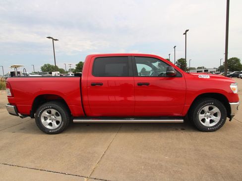Used 2023 RAM 1500 Big Horn AWD/4WD image 4