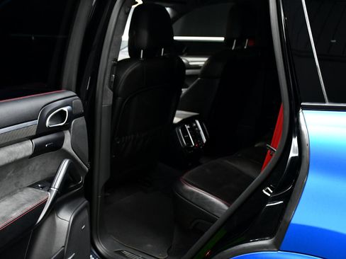 Used 2017 Porsche Cayenne GTS image 37