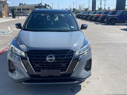 Used 2024 Nissan Kicks SR