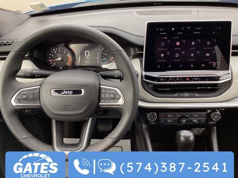 Used 2025 Jeep Compass Limited AWD/4WD image 19