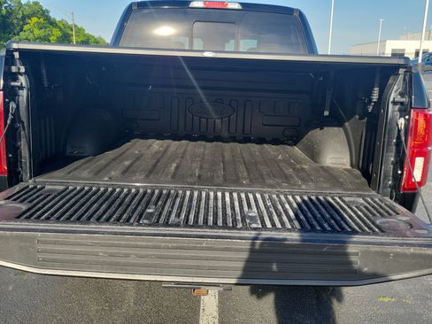 Used 2018 Ford F150 King Ranch w/ Equipment Group 601A Luxury AWD/4WD image 9