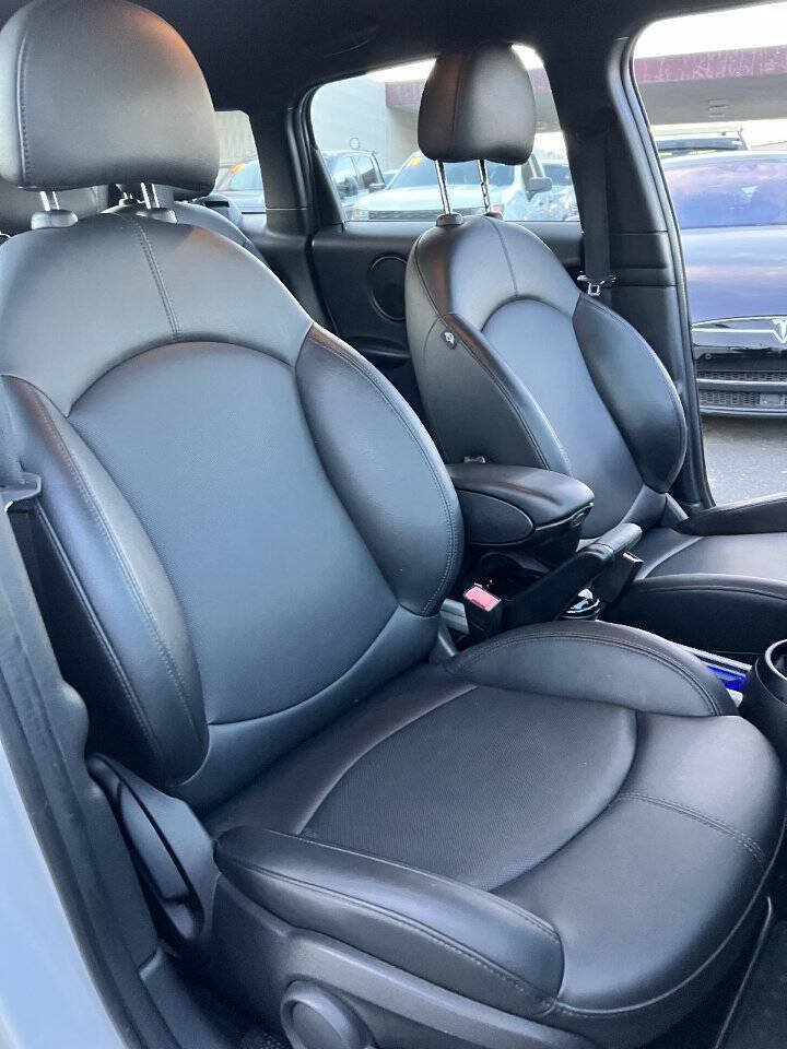 Used 2014 MINI Cooper Countryman S FWD image 16