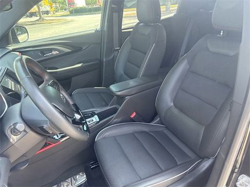 Used 2022 Chevrolet TrailBlazer RS w/ Convenience Package image 14