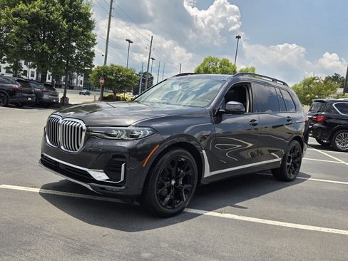 Used 2021 BMW X7 xDrive40i w/ Premium Package AWD/4WD image 1