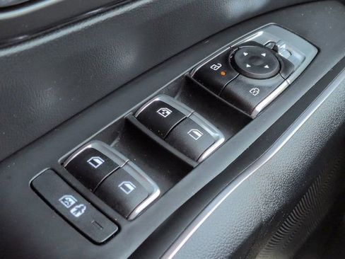 Used 2024 Kia Sorento LX FWD image 21