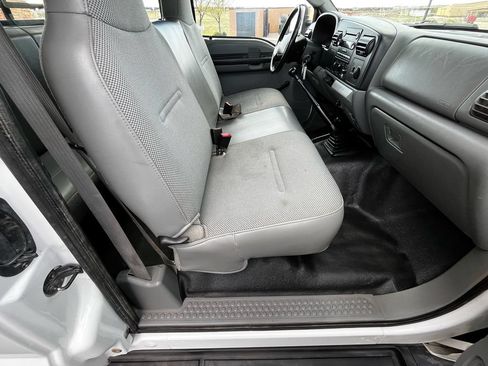 Used 2006 Ford F350 XL AWD/4WD image 19