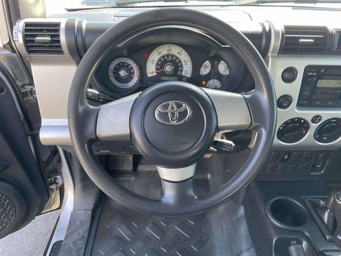 Used 2007 Toyota FJ Cruiser 4WD image 23