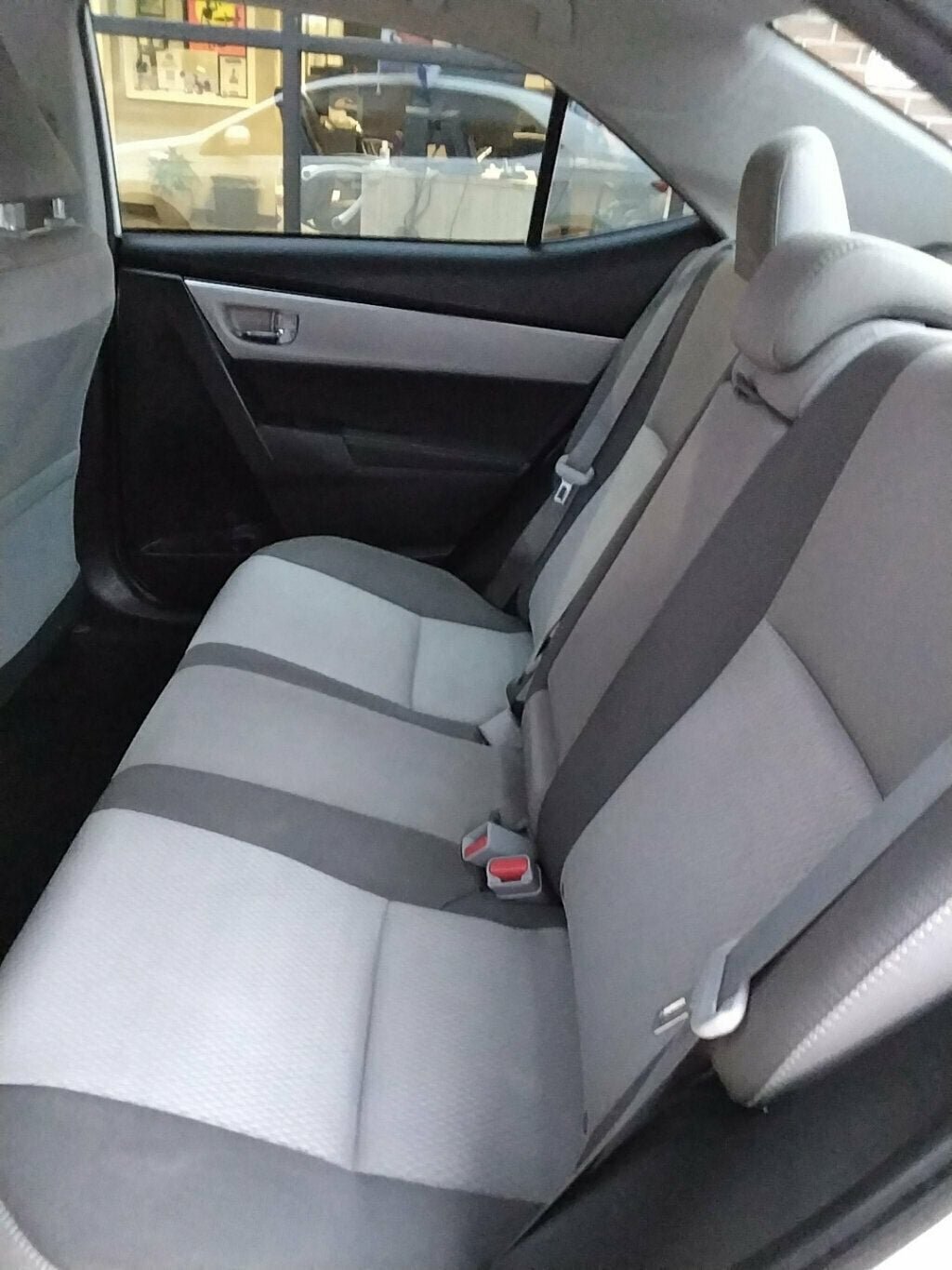 Used 2019 Toyota Corolla LE FWD image 7
