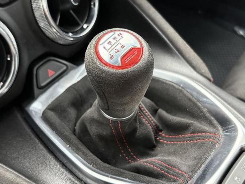 Used 2018 Chevrolet Camaro ZL1 RWD image 22