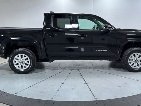 Certified 2025 Toyota Tacoma SR5 image 6