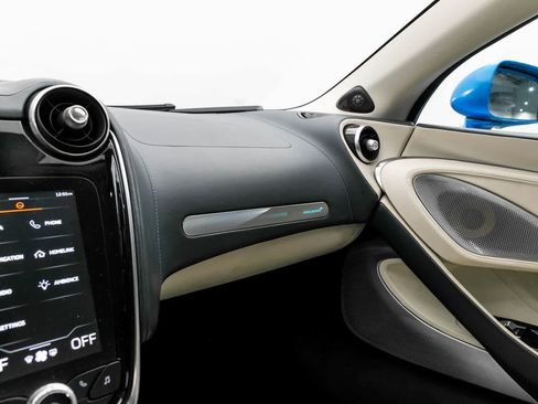 Used 2020 McLaren GT image 26