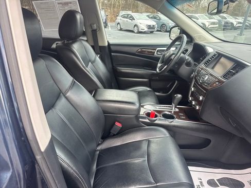 Used 2015 Nissan Pathfinder SL w/ SL Tech Package image 30