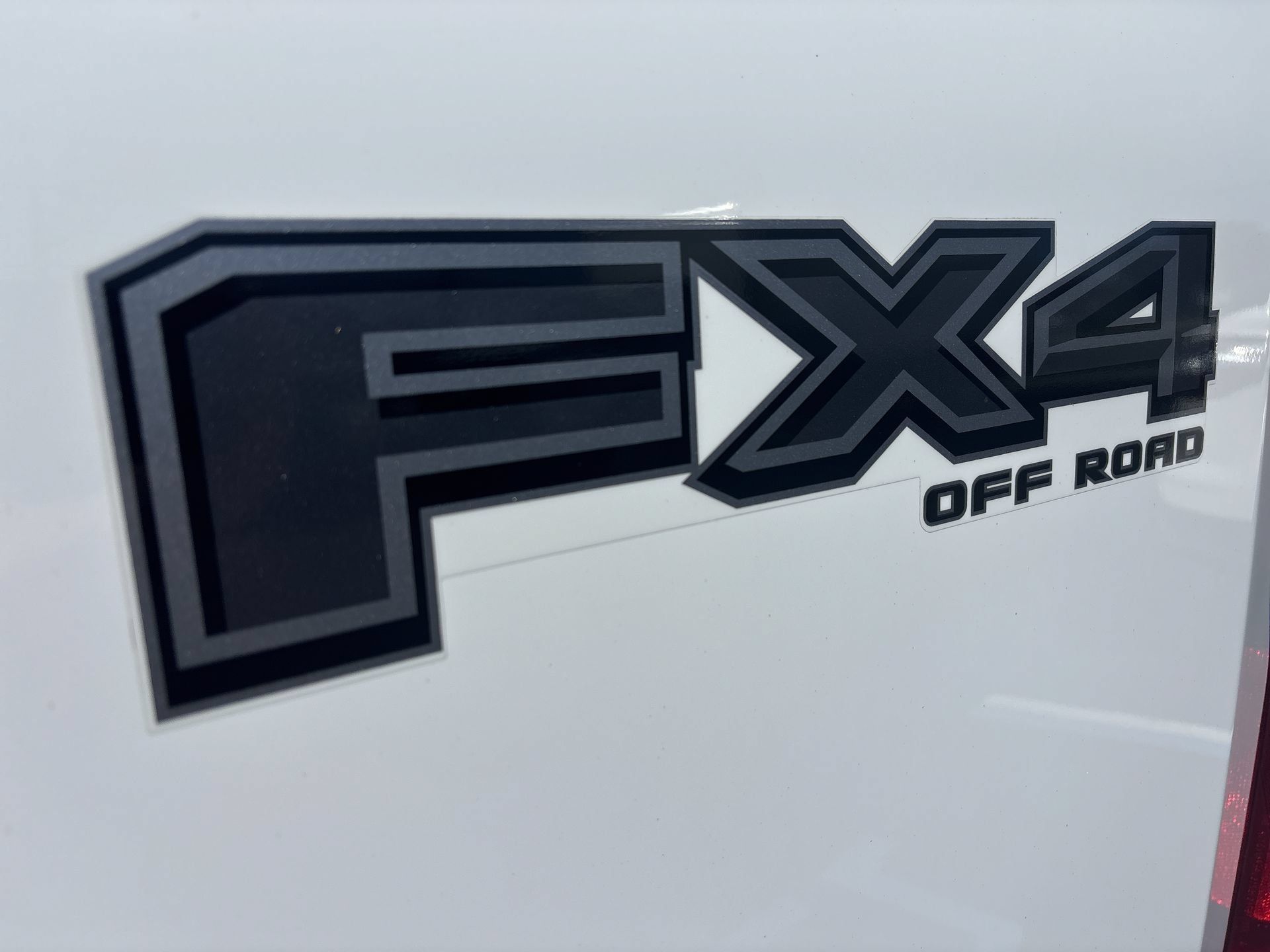 Used 2023 Ford F250 XLT w/ Black Appearance Package AWD/4WD image 26