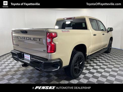 Used 2022 Chevrolet Silverado 1500 LT Trail Boss w/ LT Trail Boss Premium Package AWD/4WD image 15