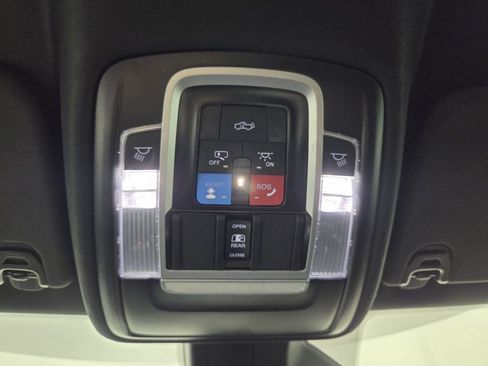 Used 2025 RAM 1500 Big Horn AWD/4WD image 15
