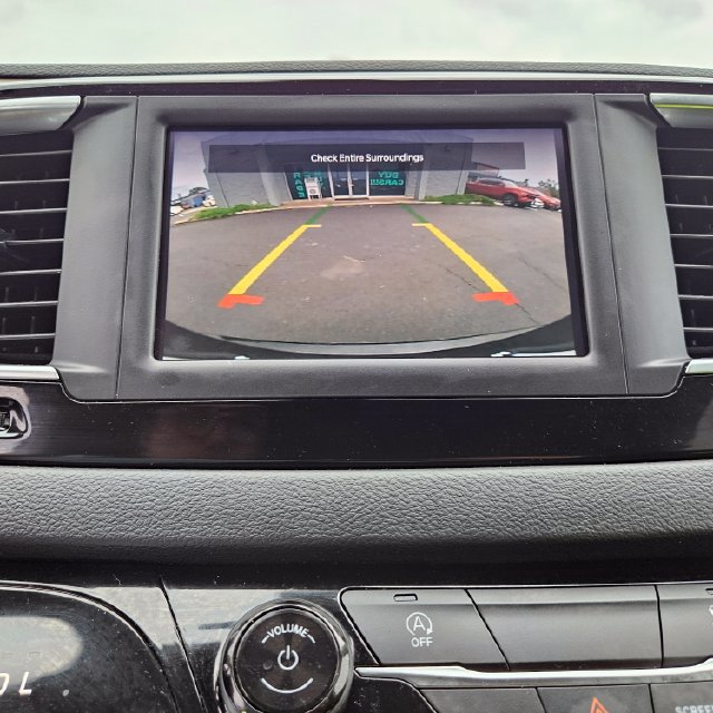 Used 2022 Chrysler Voyager LX FWD image 39