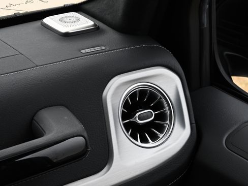 Used 2024 Mercedes-Benz G 63 AMG 4MATIC image 30