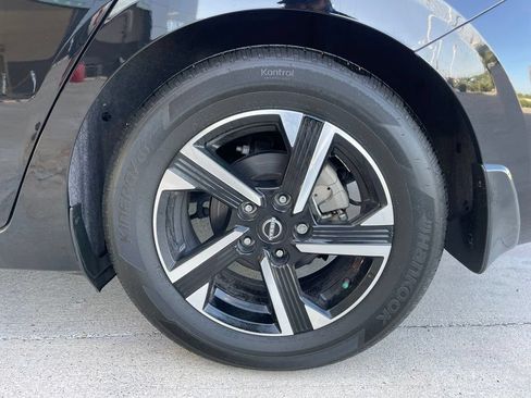 Certified 2025 Nissan Sentra SV w/ Trunk Package FWD image 16