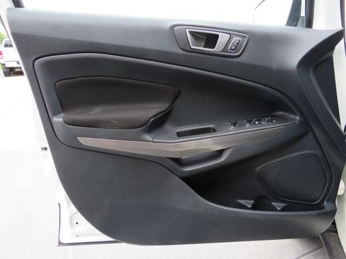 Used 2020 Ford EcoSport SE w/ SE Convenience Package image 42