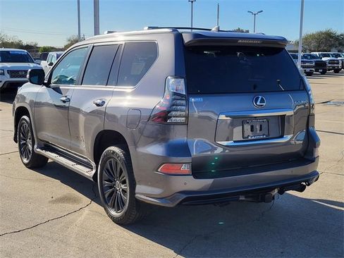Used 2023 Lexus GX 460 Luxury image 9