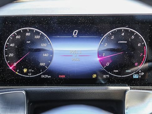 Used 2026 Mercedes-Benz GLB 250 image 6