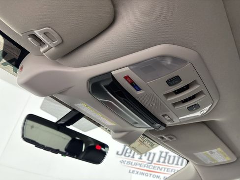 Used 2022 Subaru Ascent Limited w/ Technology Package image 23