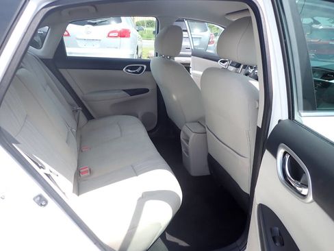Used 2016 Nissan Sentra SV FWD image 11