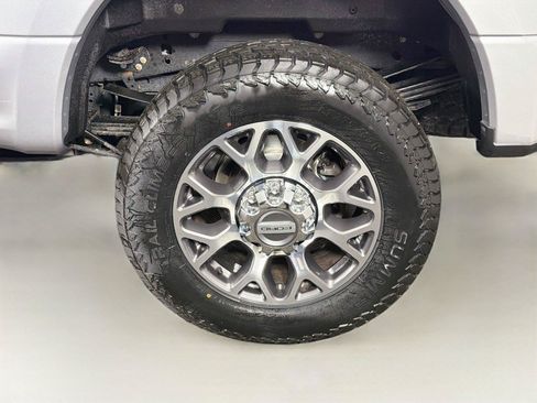 Used 2022 Ford F350 Lariat w/ Lariat Value Package AWD/4WD image 36