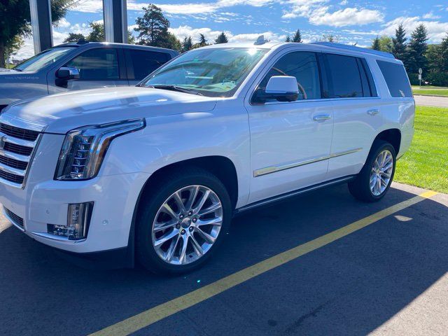 Certified 2019 Cadillac Escalade Premium Luxury AWD/4WD image 2