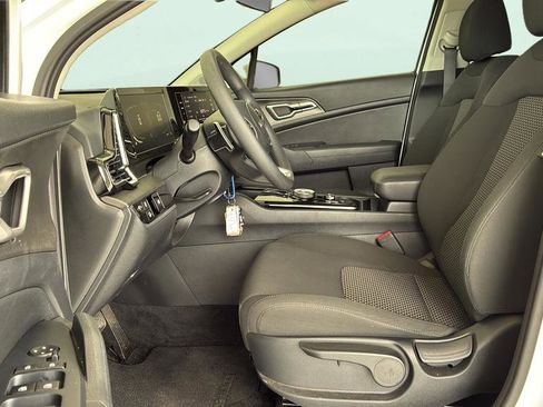 Certified 2025 Kia Sportage LX FWD image 51