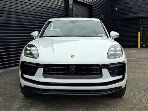 New 2026 Porsche Macan AWD/4WD image 10