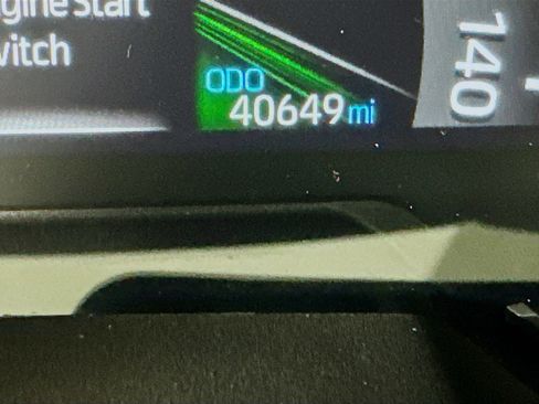 Used 2025 Toyota RAV4 XLE FWD image 19