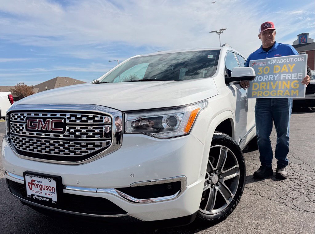 Used 2019 GMC Acadia Denali w/ Technology Package AWD/4WD image 1