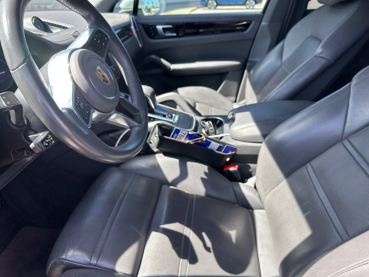 Used 2019 Porsche Cayenne E-Hybrid AWD/4WD image 5