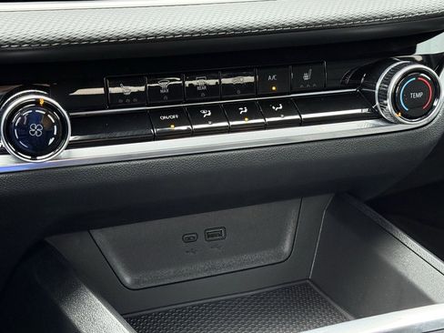 New 2026 Chevrolet Equinox LT image 17