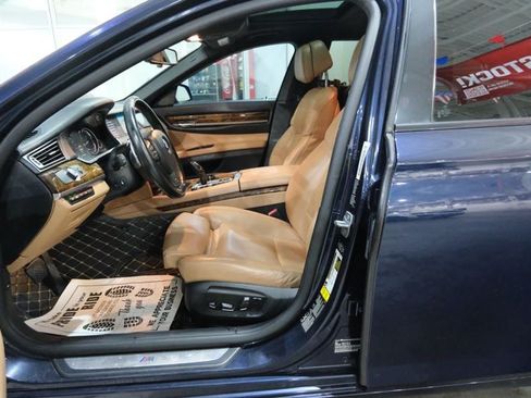 Used 2015 BMW 750Li xDrive AWD/4WD image 17