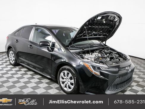 Used 2021 Toyota Corolla LE image 30