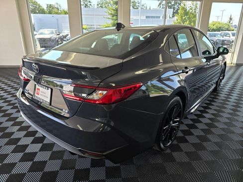 Certified 2025 Toyota Camry SE AWD/4WD image 3
