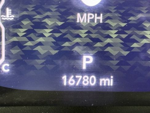 Used 2024 Jeep Wrangler Rubicon image 23