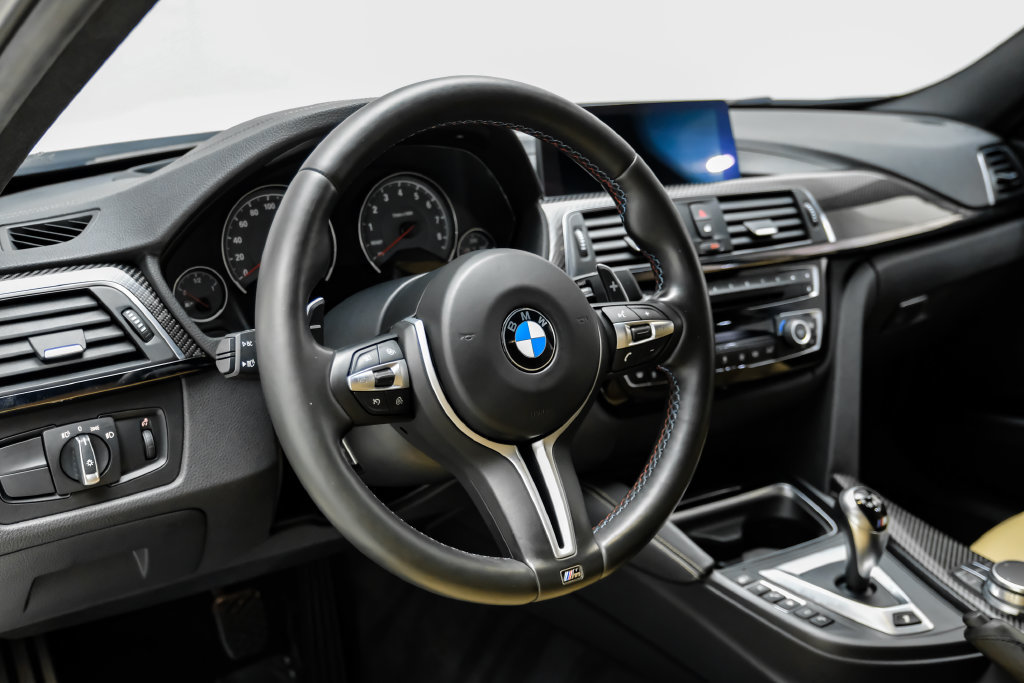 Used 2018 BMW M3 RWD image 16
