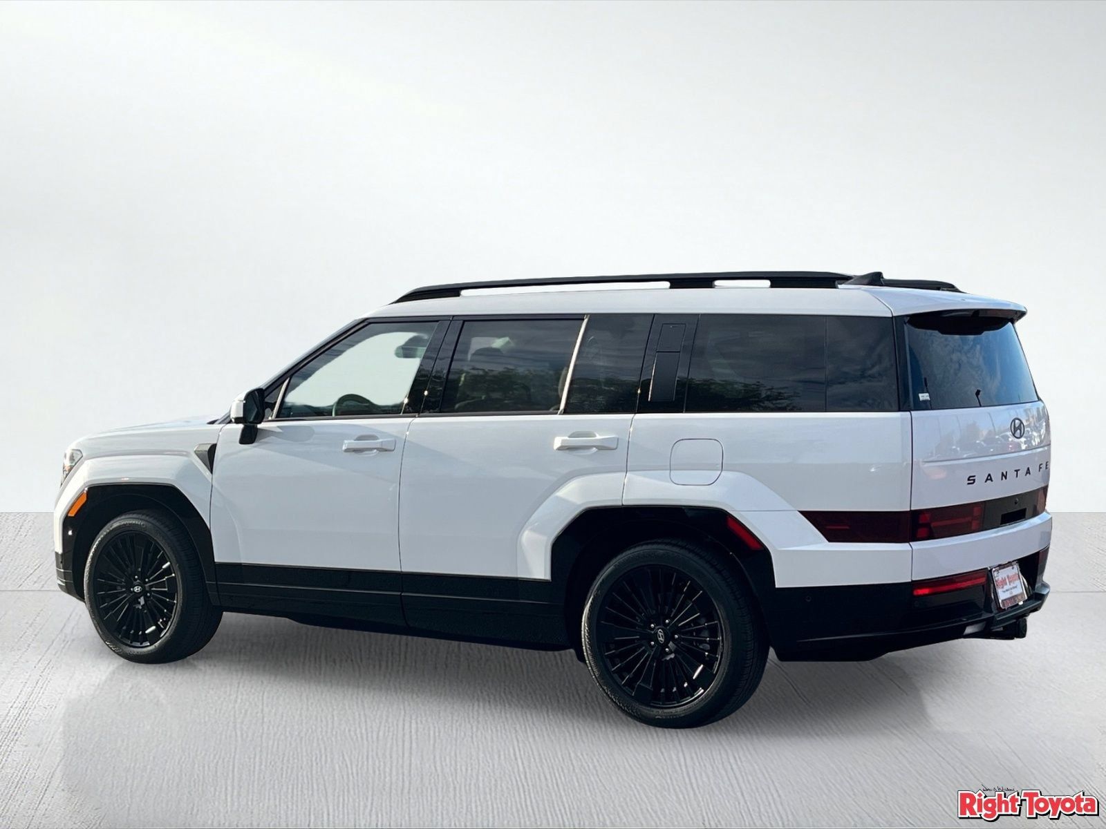 Used 2026 Hyundai Santa Fe Calligraphy FWD image 4