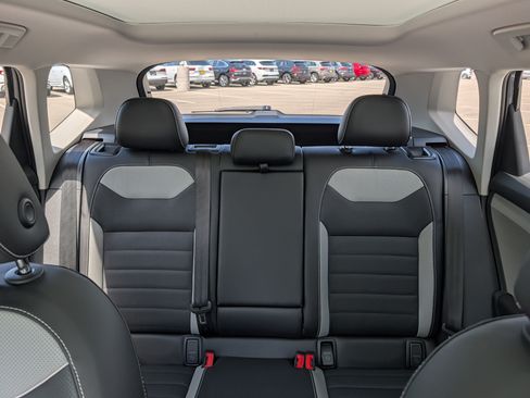 Certified 2023 Volkswagen Taos SEL AWD/4WD image 13