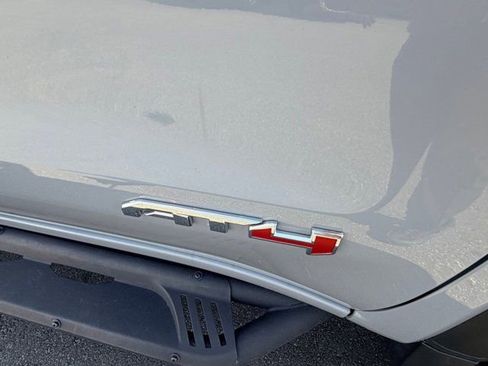 Used 2025 GMC Sierra 1500 AT4 w/ AT4 Premium Package image 10