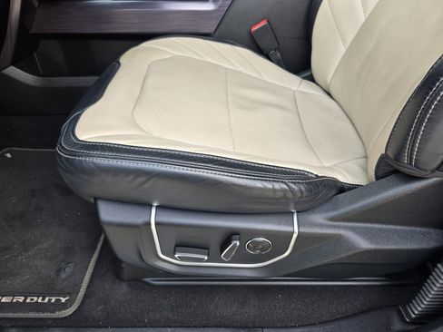 Used 2021 Ford F250 Limited w/ FX4 Off-Road Package image 18