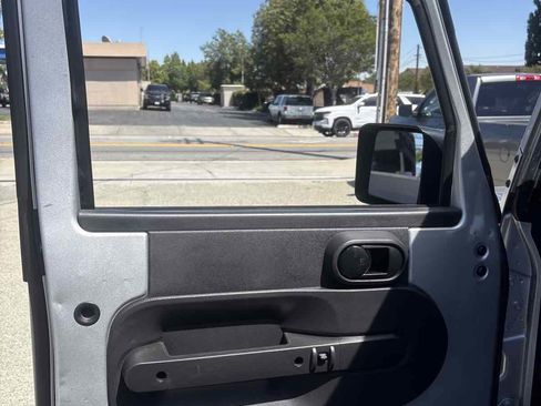 Used 2009 Jeep Wrangler X AWD/4WD image 6