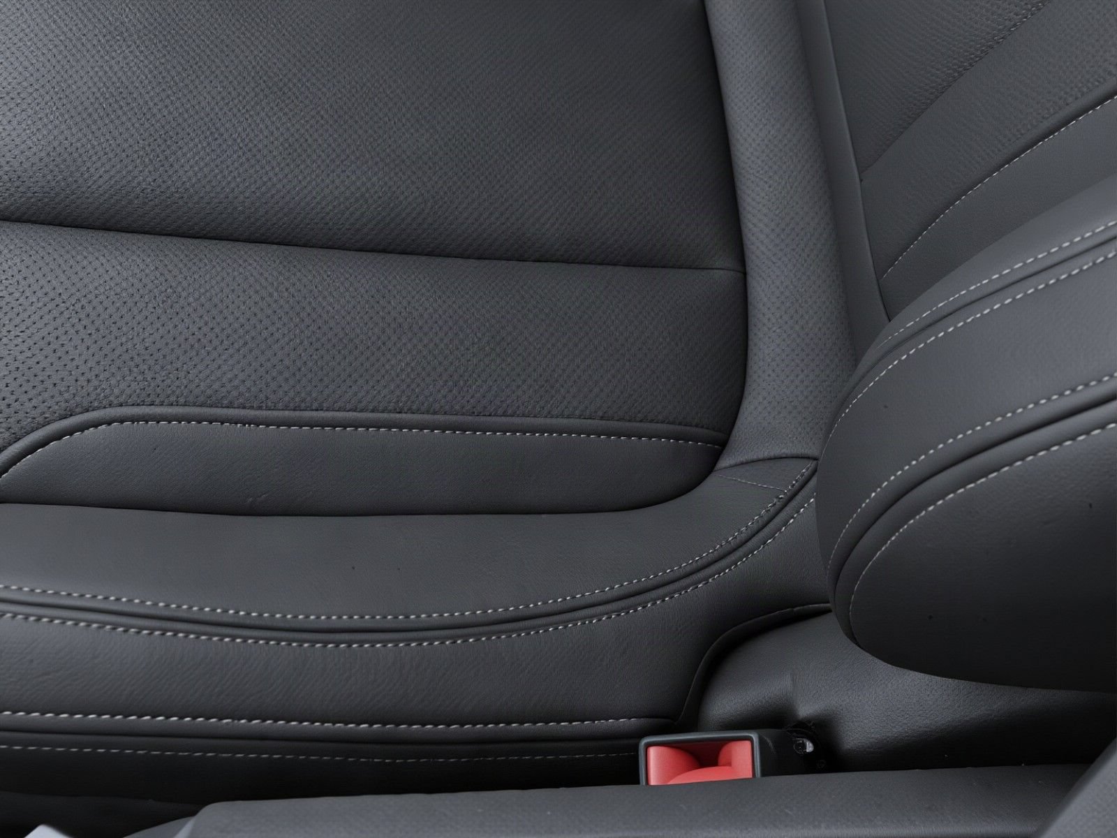 Certified 2025 BMW 330i Sedan RWD image 18
