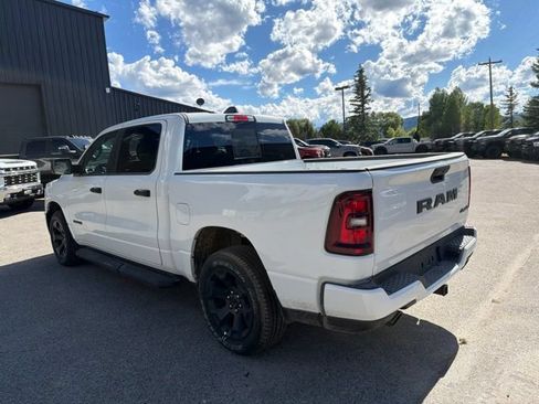 New 2026 RAM 1500 Express AWD/4WD image 16